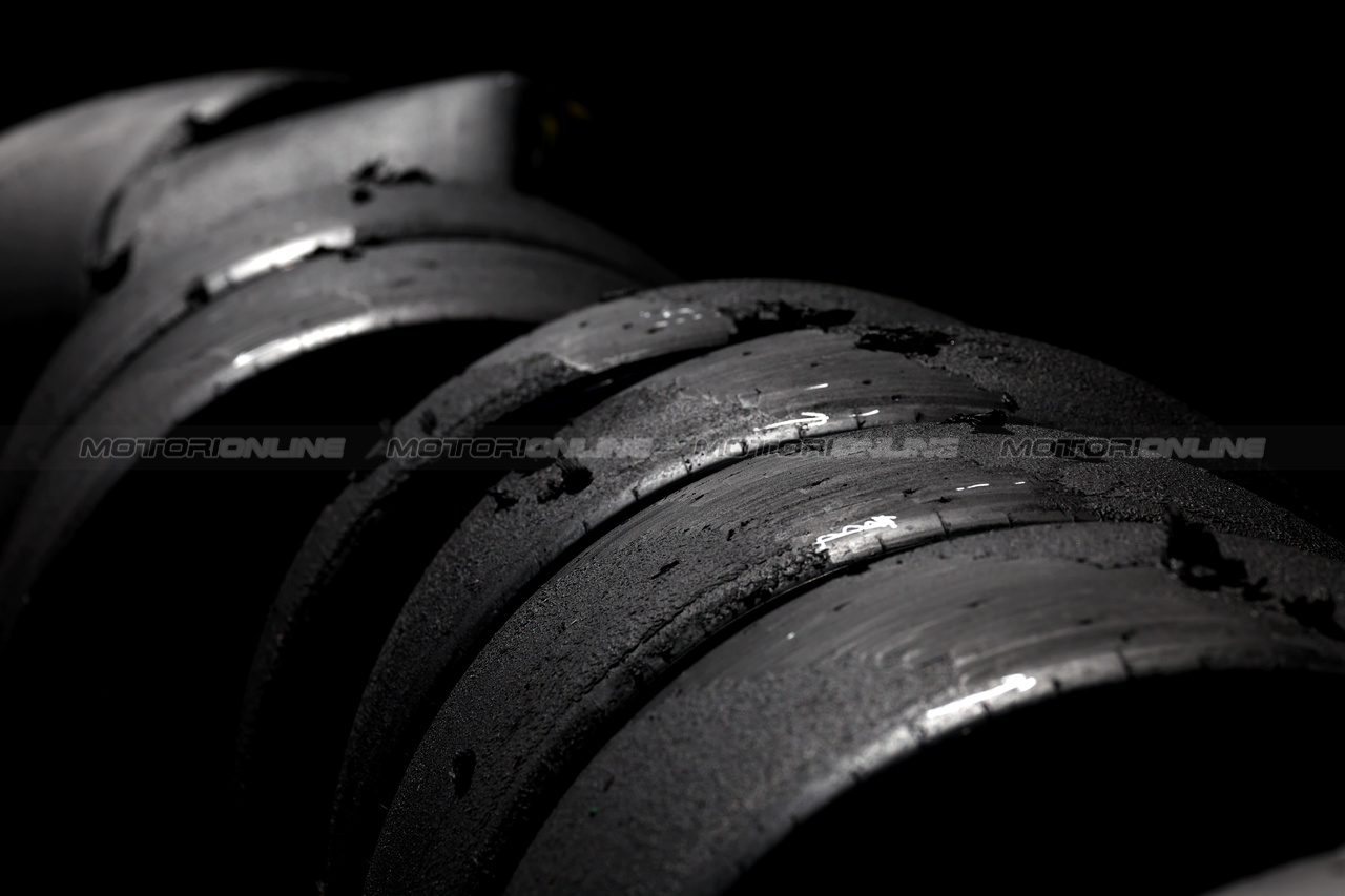 GP UNGHERIA, Worn Pirelli tyres.

22.07.2023. Formula 1 World Championship, Rd 12, Hungarian Grand Prix, Budapest, Hungary, Qualifiche Day.

- www.xpbimages.com, EMail: requests@xpbimages.com © Copyright: Moy / XPB Images