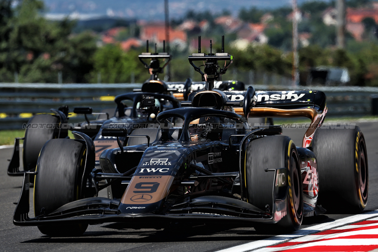 GP UNGHERIA, APEX F1 Cars on Track.

22.07.2023. Formula 1 World Championship, Rd 12, Hungarian Grand Prix, Budapest, Hungary, Qualifiche Day.

- www.xpbimages.com, EMail: requests@xpbimages.com © Copyright: Moy / XPB Images