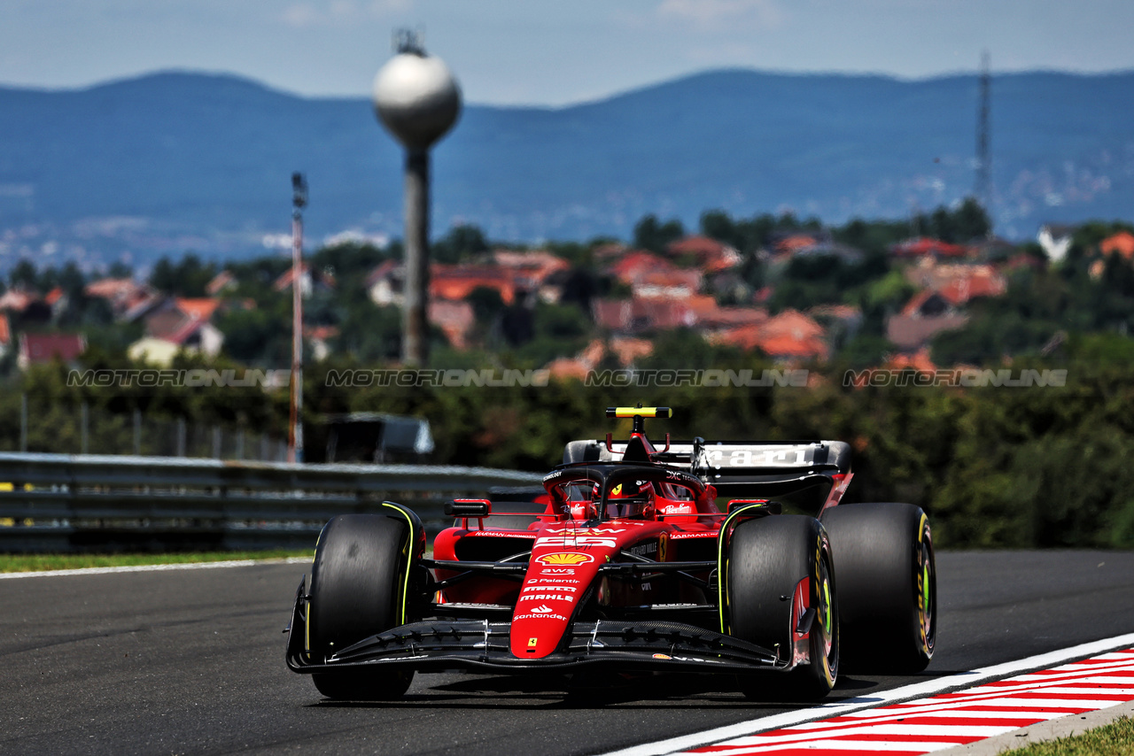 GP UNGHERIA, Carlos Sainz Jr (ESP) Ferrari SF-23.

22.07.2023. Formula 1 World Championship, Rd 12, Hungarian Grand Prix, Budapest, Hungary, Qualifiche Day.

- www.xpbimages.com, EMail: requests@xpbimages.com © Copyright: Moy / XPB Images