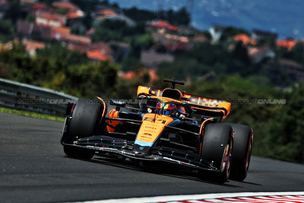 GP UNGHERIA, Oscar Piastri (AUS) McLaren MCL60.

22.07.2023. Formula 1 World Championship, Rd 12, Hungarian Grand Prix, Budapest, Hungary, Qualifiche Day.

- www.xpbimages.com, EMail: requests@xpbimages.com © Copyright: Moy / XPB Images