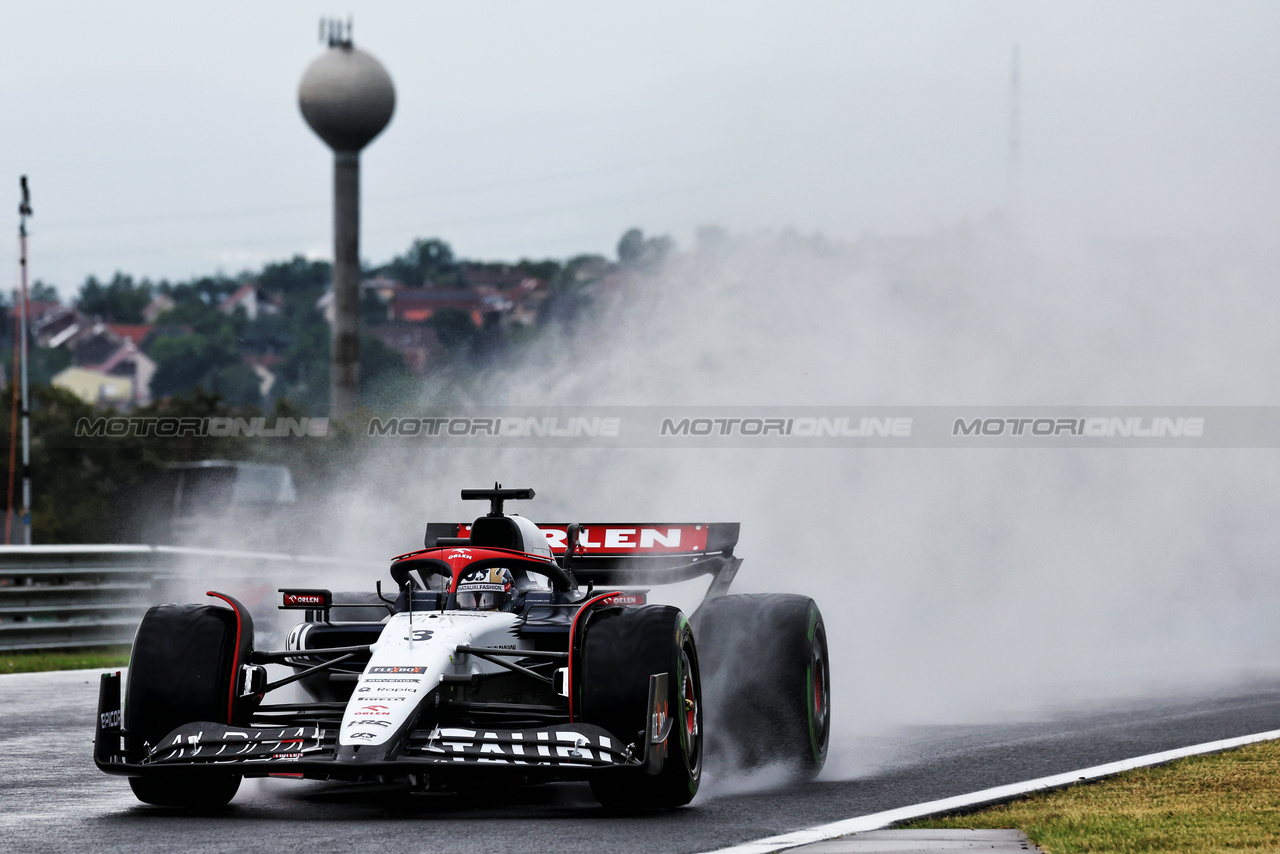 GP UNGHERIA, Daniel Ricciardo (AUS) AlphaTauri AT04.

21.07.2023. Formula 1 World Championship, Rd 12, Hungarian Grand Prix, Budapest, Hungary, Practice Day.

- www.xpbimages.com, EMail: requests@xpbimages.com © Copyright: Moy / XPB Images