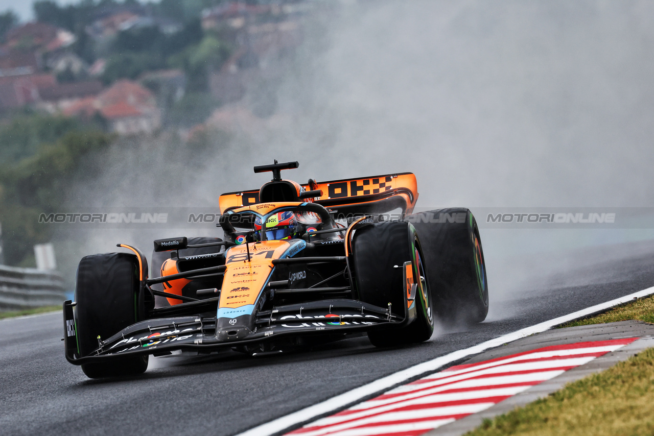 GP UNGHERIA, Oscar Piastri (AUS) McLaren MCL60.

21.07.2023. Formula 1 World Championship, Rd 12, Hungarian Grand Prix, Budapest, Hungary, Practice Day.

- www.xpbimages.com, EMail: requests@xpbimages.com © Copyright: Moy / XPB Images