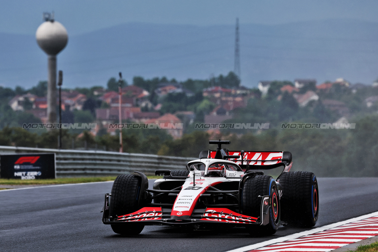 GP UNGHERIA, Kevin Magnussen (DEN) Haas VF-23.

21.07.2023. Formula 1 World Championship, Rd 12, Hungarian Grand Prix, Budapest, Hungary, Practice Day.

- www.xpbimages.com, EMail: requests@xpbimages.com © Copyright: Moy / XPB Images