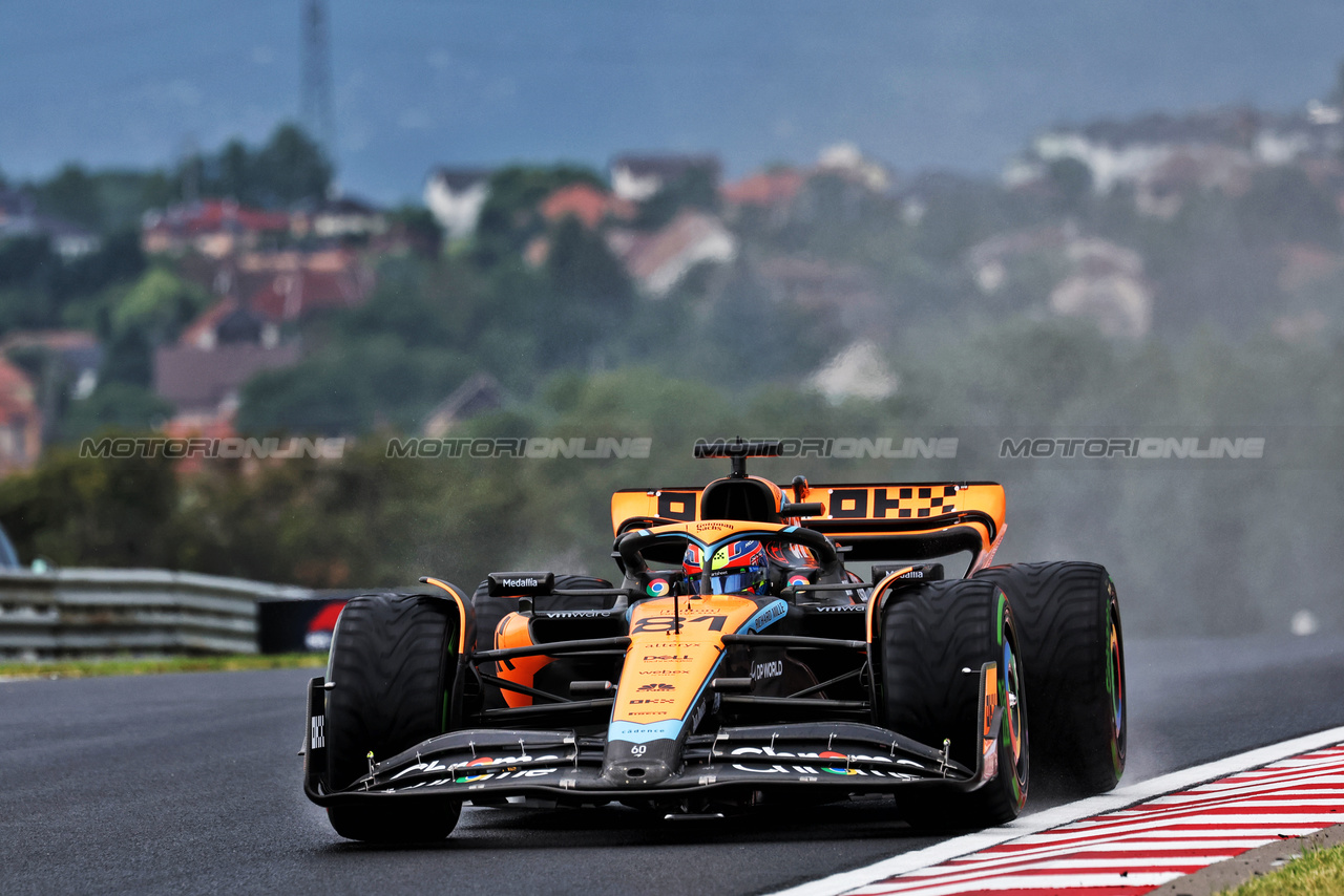 GP UNGHERIA, Oscar Piastri (AUS) McLaren MCL60.

21.07.2023. Formula 1 World Championship, Rd 12, Hungarian Grand Prix, Budapest, Hungary, Practice Day.

- www.xpbimages.com, EMail: requests@xpbimages.com © Copyright: Moy / XPB Images