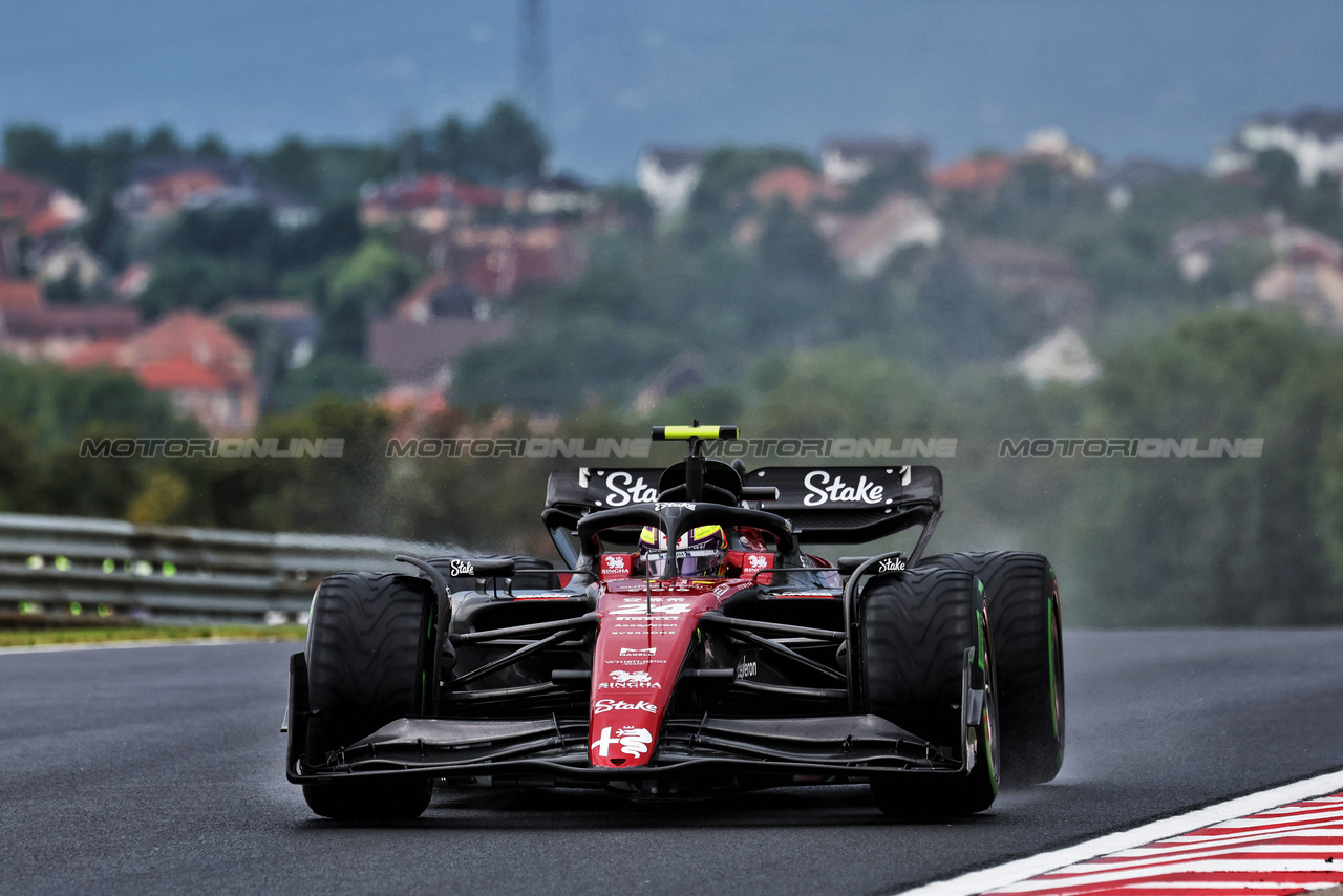 GP UNGHERIA, Zhou Guanyu (CHN) Alfa Romeo F1 Team C43.

21.07.2023. Formula 1 World Championship, Rd 12, Hungarian Grand Prix, Budapest, Hungary, Practice Day.

- www.xpbimages.com, EMail: requests@xpbimages.com © Copyright: Moy / XPB Images