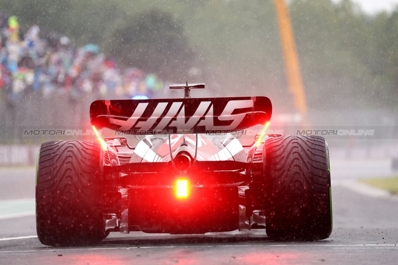 GP UNGHERIA, Kevin Magnussen (DEN) Haas VF-23 leaves the pits.

21.07.2023. Formula 1 World Championship, Rd 12, Hungarian Grand Prix, Budapest, Hungary, Practice Day.

- www.xpbimages.com, EMail: requests@xpbimages.com © Copyright: Bearne / XPB Images