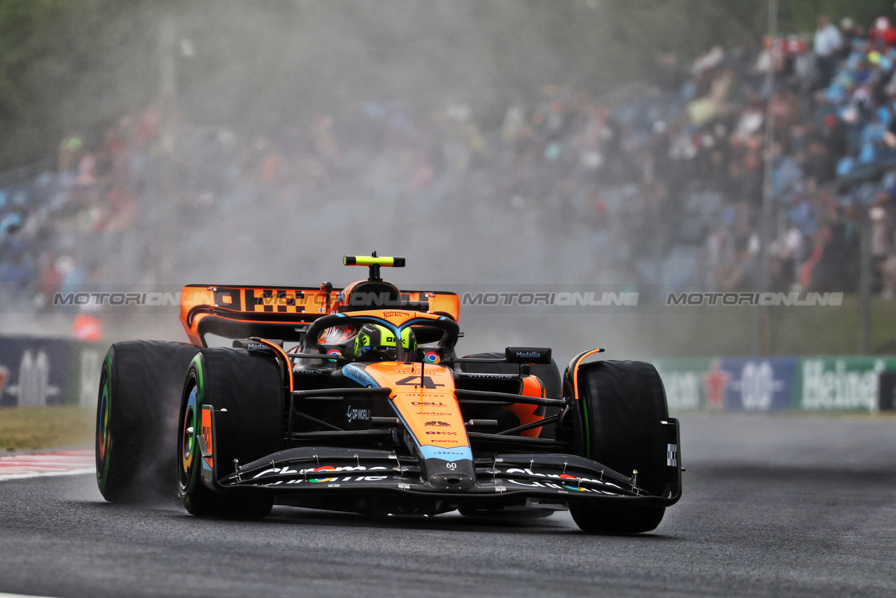 GP UNGHERIA, Lando Norris (GBR) McLaren MCL60.

21.07.2023. Formula 1 World Championship, Rd 12, Hungarian Grand Prix, Budapest, Hungary, Practice Day.

 - www.xpbimages.com, EMail: requests@xpbimages.com © Copyright: Coates / XPB Images