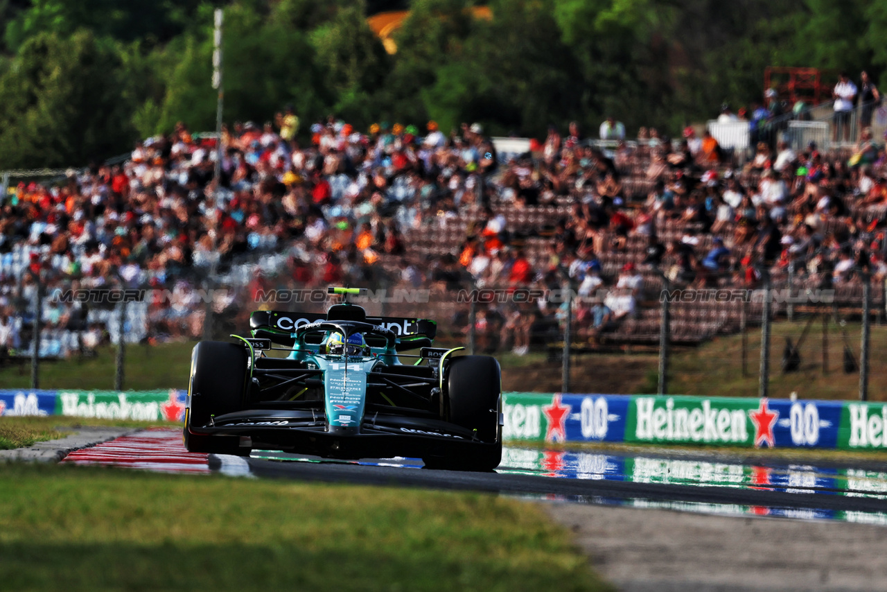 GP UNGHERIA, Fernando Alonso (ESP) Aston Martin F1 Team AMR23.

21.07.2023. Formula 1 World Championship, Rd 12, Hungarian Grand Prix, Budapest, Hungary, Practice Day.

- www.xpbimages.com, EMail: requests@xpbimages.com © Copyright: Moy / XPB Images