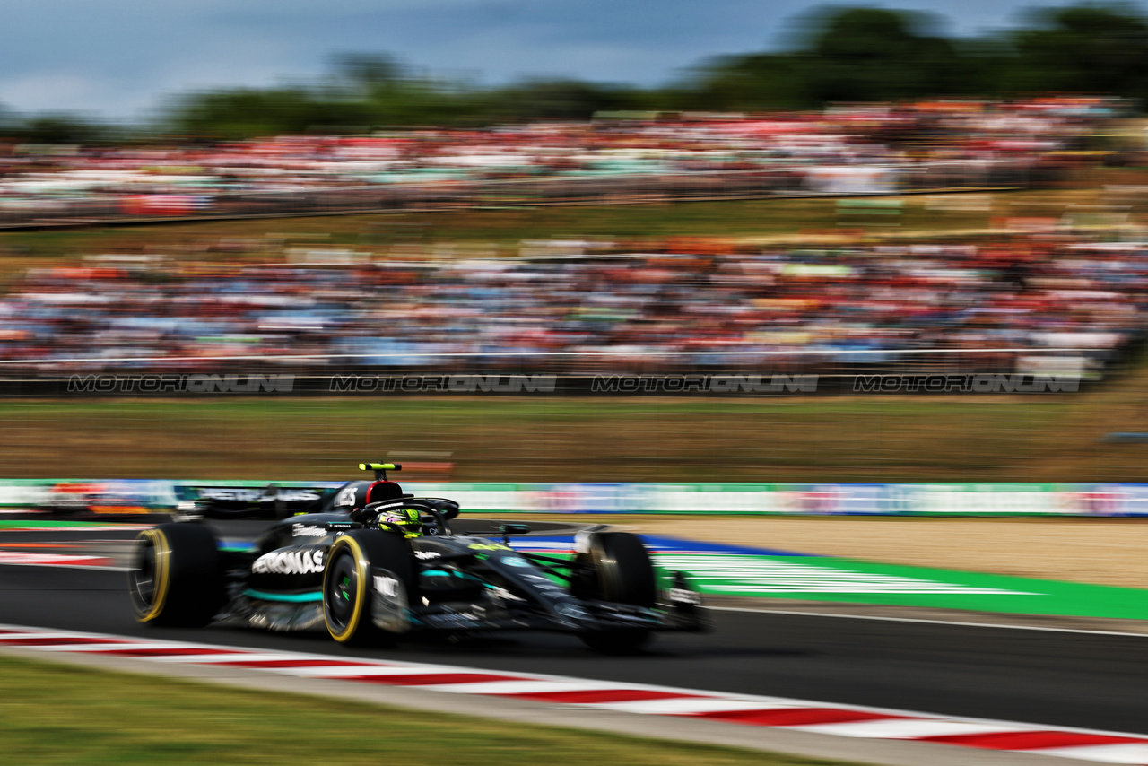 GP UNGHERIA, Lewis Hamilton (GBR) Mercedes AMG F1 W14.

21.07.2023. Formula 1 World Championship, Rd 12, Hungarian Grand Prix, Budapest, Hungary, Practice Day.

- www.xpbimages.com, EMail: requests@xpbimages.com © Copyright: Moy / XPB Images