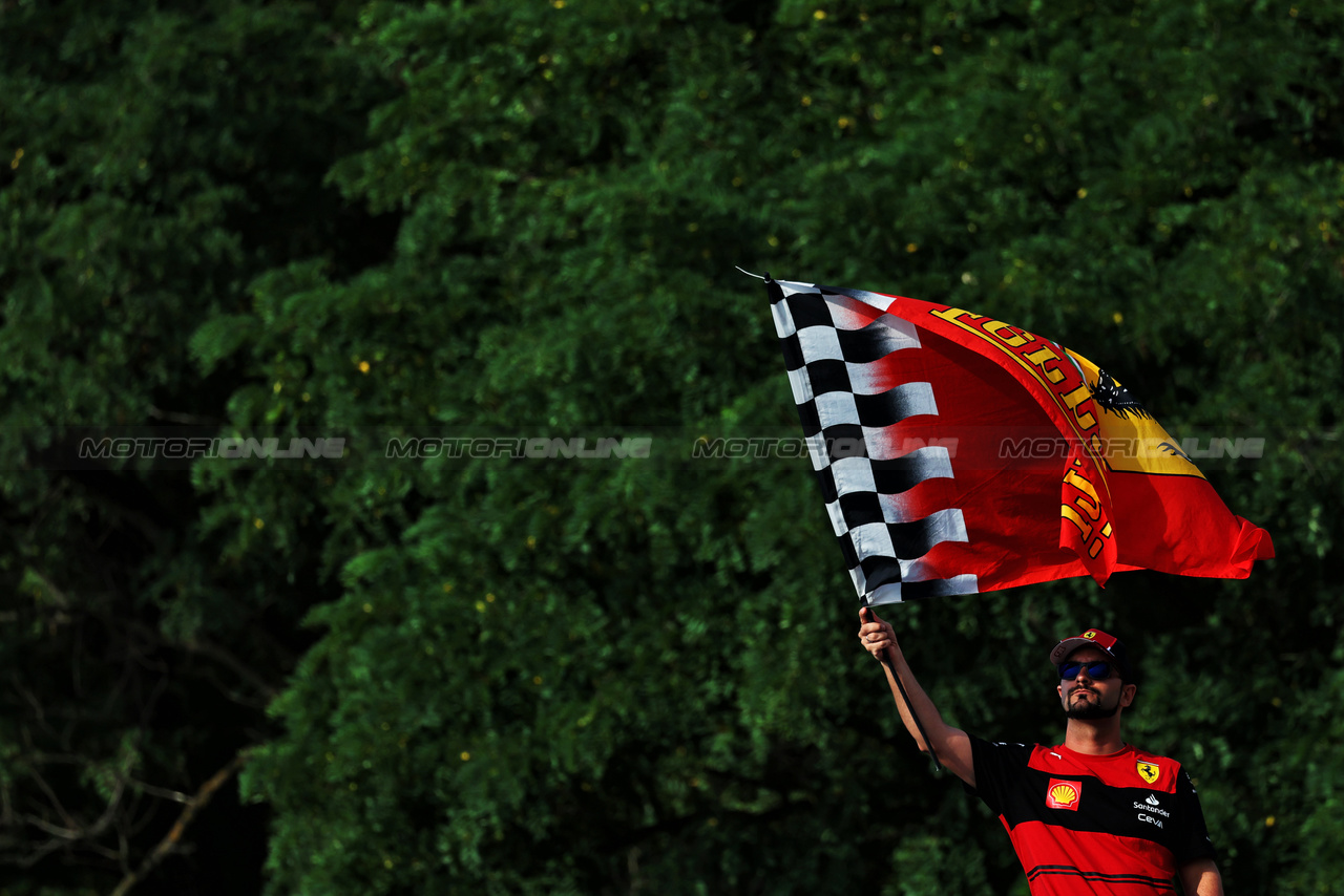 GP UNGHERIA, Circuit Atmosfera - Ferrari fan.

21.07.2023. Formula 1 World Championship, Rd 12, Hungarian Grand Prix, Budapest, Hungary, Practice Day.

- www.xpbimages.com, EMail: requests@xpbimages.com © Copyright: Moy / XPB Images