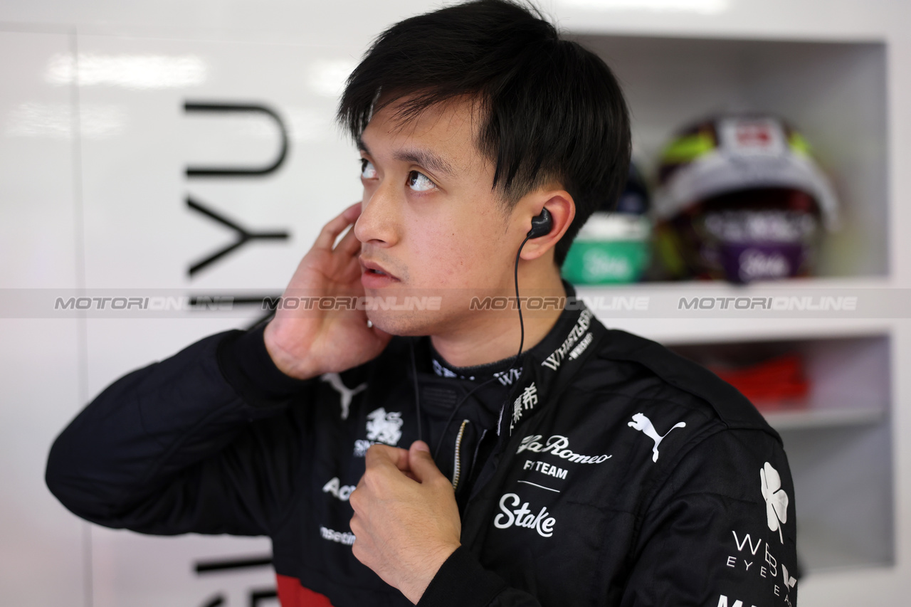 GP UNGHERIA, Zhou Guanyu (CHN) Alfa Romeo F1 Team.

21.07.2023. Formula 1 World Championship, Rd 12, Hungarian Grand Prix, Budapest, Hungary, Practice Day.

- www.xpbimages.com, EMail: requests@xpbimages.com © Copyright: Bearne / XPB Images