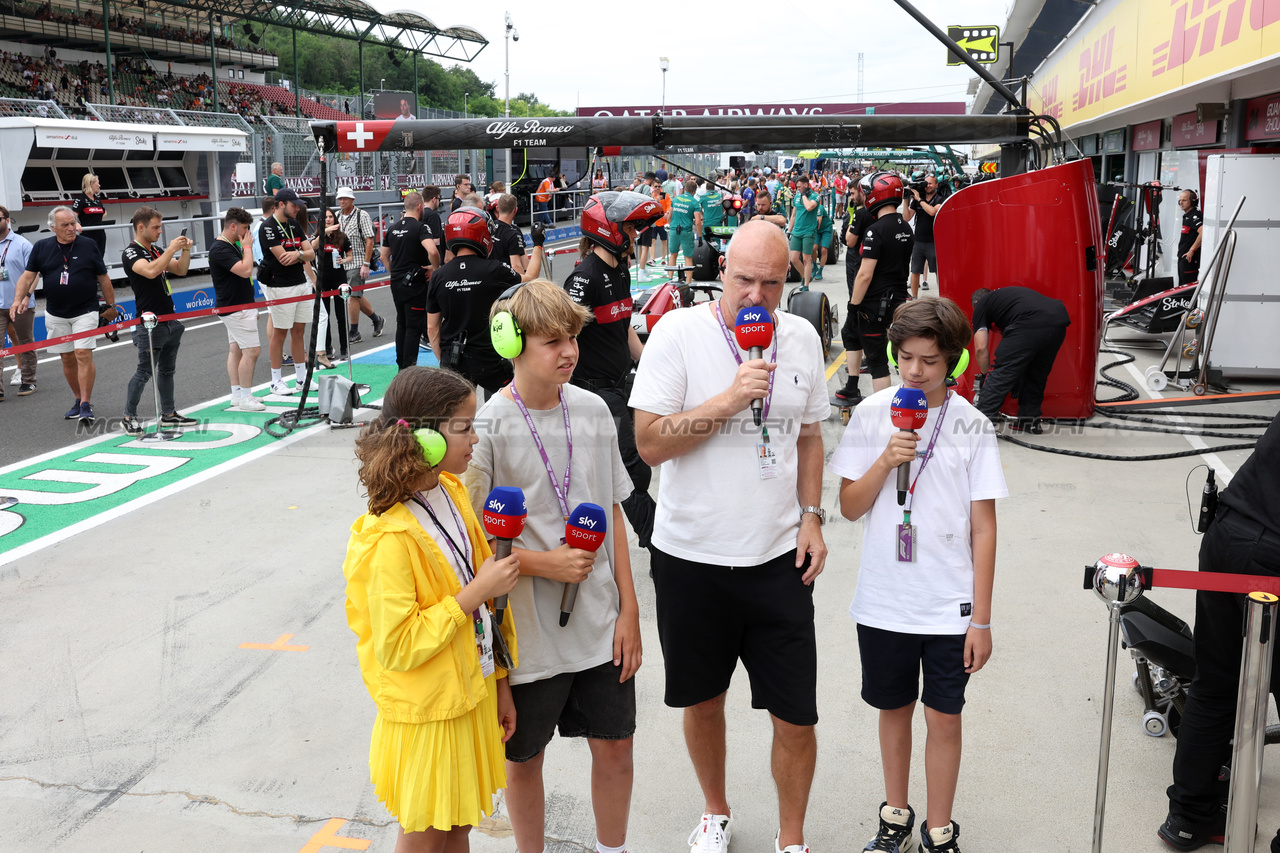 GP UNGHERIA, (L to R): Ruby (GER) Sky Sports Junior Presenter; Karl (GER) Sky Sports Junior Presenter; Frank Buschmann (GER) Sky F1 Commentator; e Phoenix (GER) Sky Sports Junior Presenter.

21.07.2023. Formula 1 World Championship, Rd 12, Hungarian Grand Prix, Budapest, Hungary, Practice Day.

- www.xpbimages.com, EMail: requests@xpbimages.com © Copyright: Bearne / XPB Images
