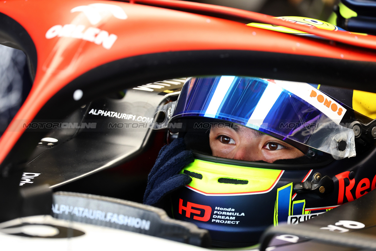 TEST ABU DHABI, Ayumu Iwasa (JPN) AlphaTauri AT04 Test Driver.

28.11.2023. Formula 1 Testing, Yas Marina Circuit, Abu Dhabi, Tuesday.

- www.xpbimages.com, EMail: requests@xpbimages.com © Copyright: Batchelor / XPB Images