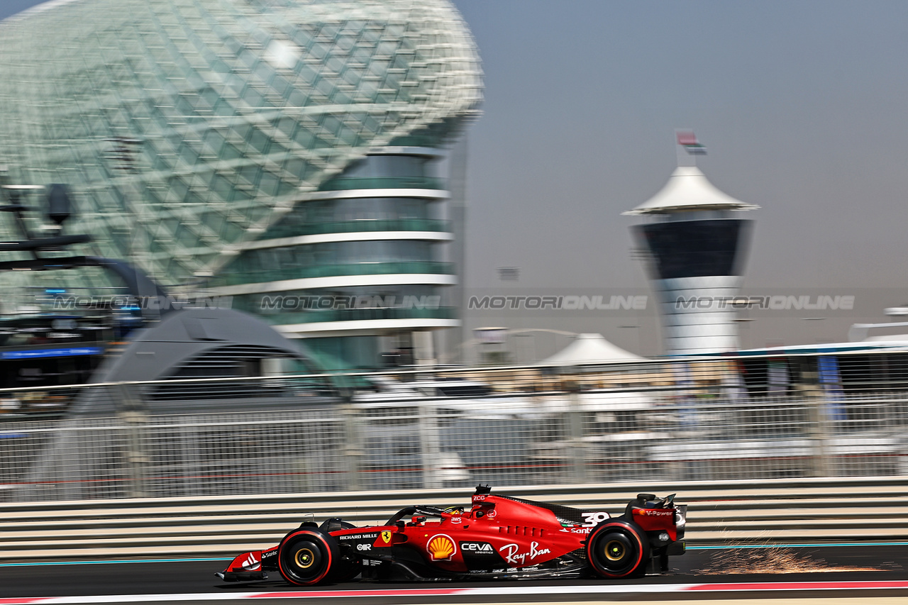 TEST ABU DHABI, Robert Shwartzman (RUS) / (ISR) Ferrari SF-23 Reserve Driver.

28.11.2023. Formula 1 Testing, Yas Marina Circuit, Abu Dhabi, Tuesday.

- www.xpbimages.com, EMail: requests@xpbimages.com © Copyright: Batchelor / XPB Images