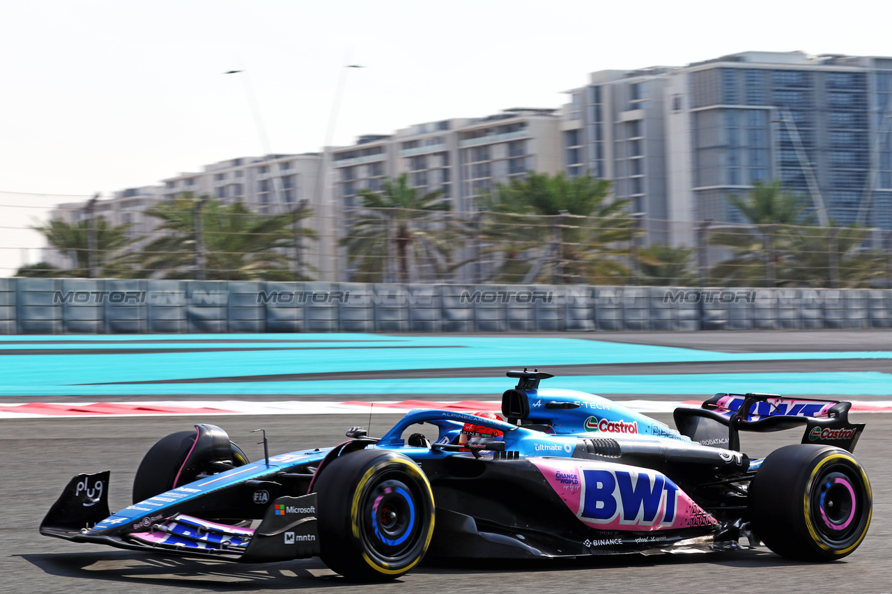 TEST ABU DHABI, Esteban Ocon (FRA) Alpine F1 Team A523.

28.11.2023. Formula 1 Testing, Yas Marina Circuit, Abu Dhabi, Tuesday.

- www.xpbimages.com, EMail: requests@xpbimages.com © Copyright: Batchelor / XPB Images