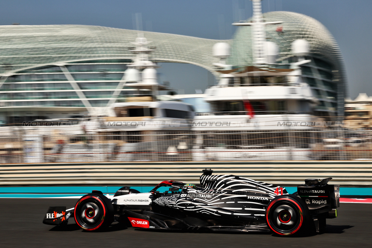 TEST ABU DHABI, Ayumu Iwasa (JPN) AlphaTauri AT04 Test Driver.

28.11.2023. Formula 1 Testing, Yas Marina Circuit, Abu Dhabi, Tuesday.

- www.xpbimages.com, EMail: requests@xpbimages.com © Copyright: Batchelor / XPB Images