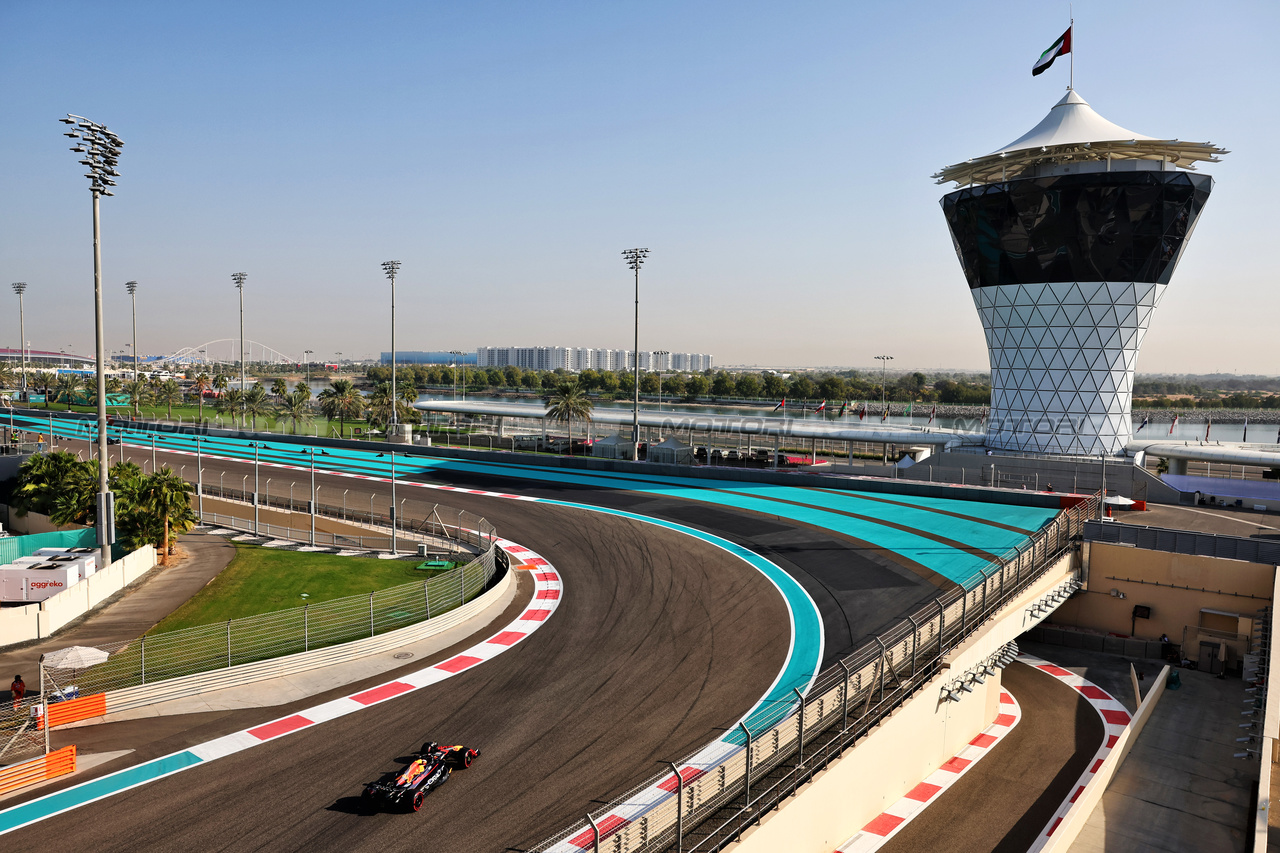 TEST ABU DHABI
