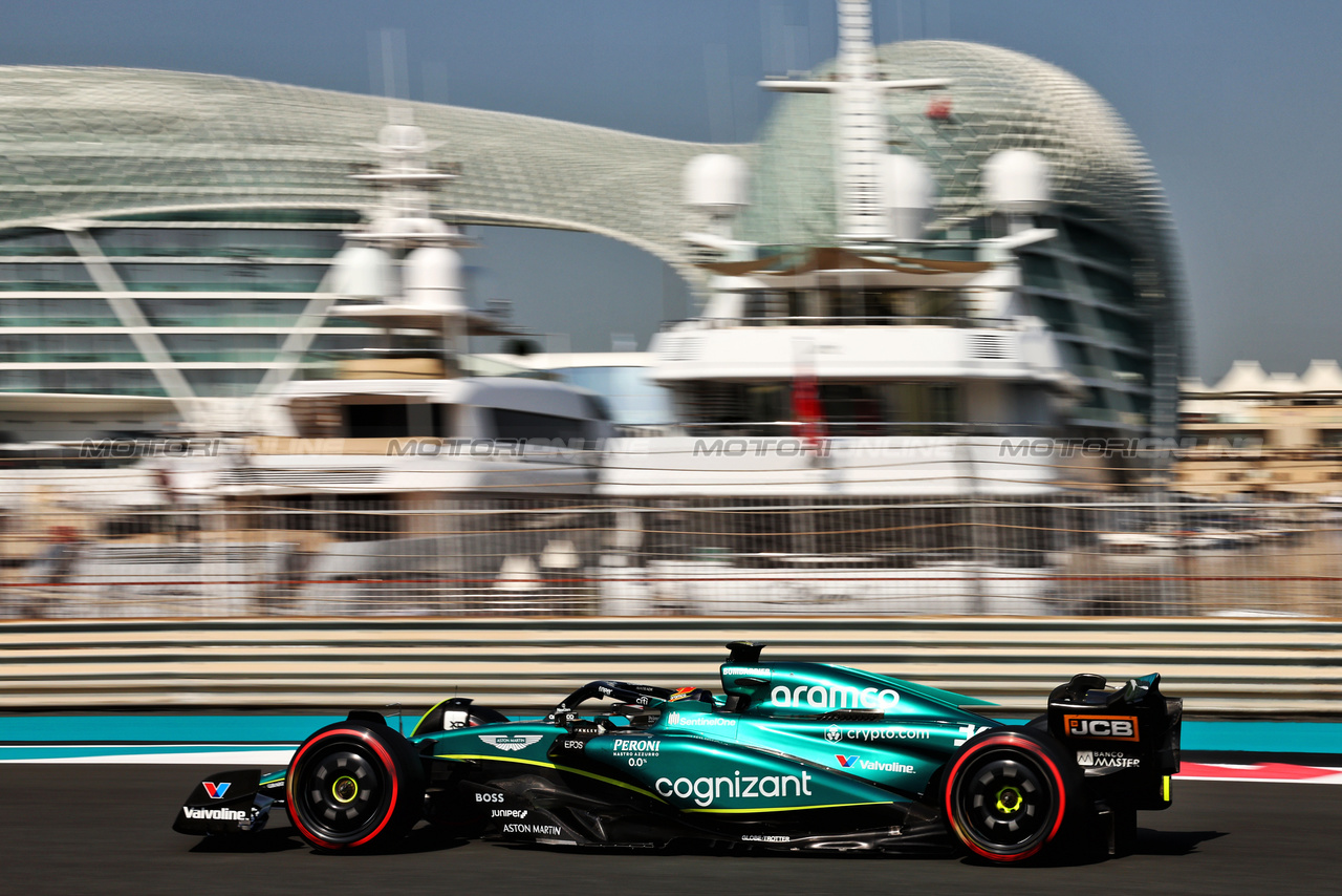 TEST ABU DHABI, Felipe Drugovich (BRA) Aston Martin F1 Team AMR23, Reserve e Development Programme Driver.

28.11.2023. Formula 1 Testing, Yas Marina Circuit, Abu Dhabi, Tuesday.

- www.xpbimages.com, EMail: requests@xpbimages.com © Copyright: Batchelor / XPB Images
