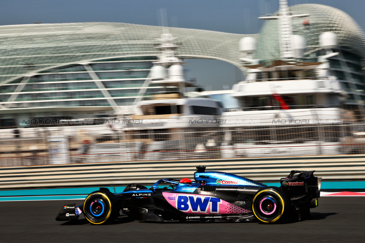 TEST ABU DHABI, Esteban Ocon (FRA) Alpine F1 Team A523.

28.11.2023. Formula 1 Testing, Yas Marina Circuit, Abu Dhabi, Tuesday.

- www.xpbimages.com, EMail: requests@xpbimages.com © Copyright: Batchelor / XPB Images