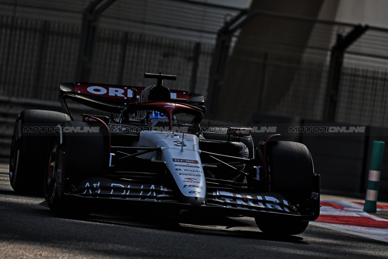 TEST ABU DHABI