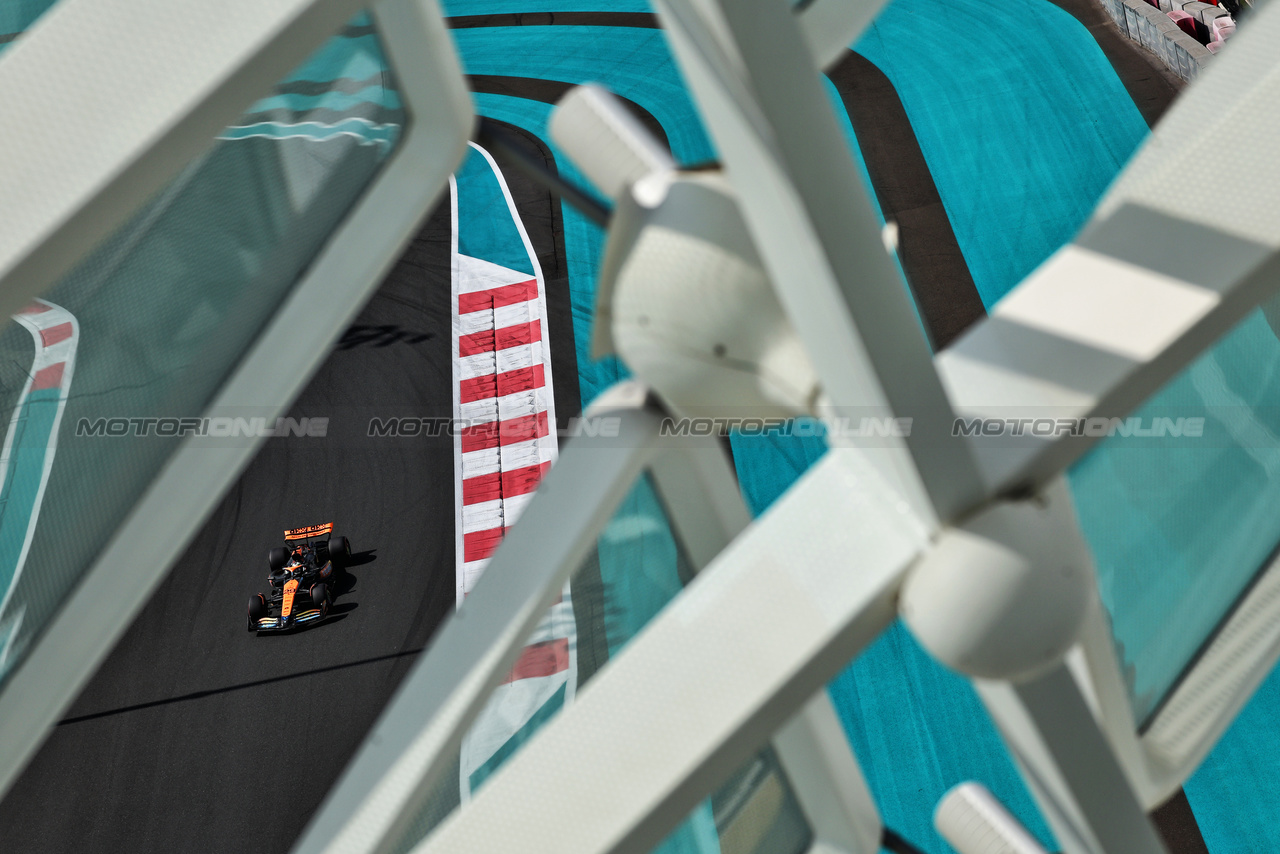 TEST ABU DHABI, Pato O'Ward (MEX) McLaren MCL60 Test Driver.

28.11.2023. Formula 1 Testing, Yas Marina Circuit, Abu Dhabi, Tuesday.

- www.xpbimages.com, EMail: requests@xpbimages.com © Copyright: Moy / XPB Images