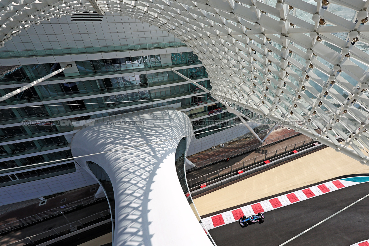 TEST ABU DHABI, Esteban Ocon (FRA) Alpine F1 Team A523.

28.11.2023. Formula 1 Testing, Yas Marina Circuit, Abu Dhabi, Tuesday.

- www.xpbimages.com, EMail: requests@xpbimages.com © Copyright: Moy / XPB Images