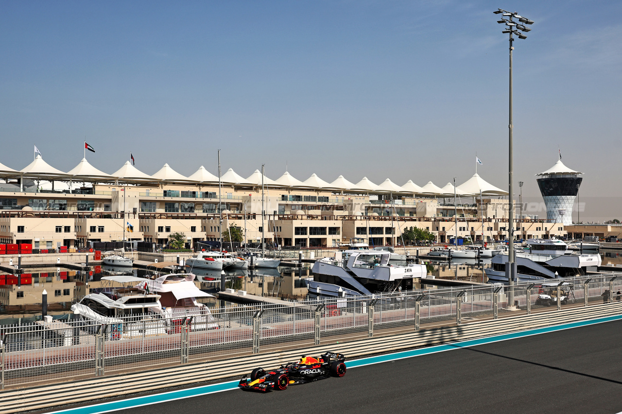 TEST ABU DHABI