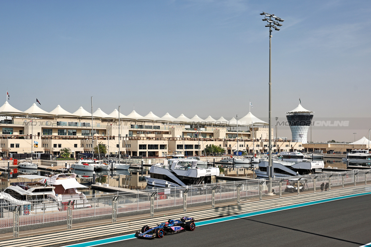 TEST ABU DHABI, Esteban Ocon (FRA) Alpine F1 Team A523.

28.11.2023. Formula 1 Testing, Yas Marina Circuit, Abu Dhabi, Tuesday.

- www.xpbimages.com, EMail: requests@xpbimages.com © Copyright: Moy / XPB Images