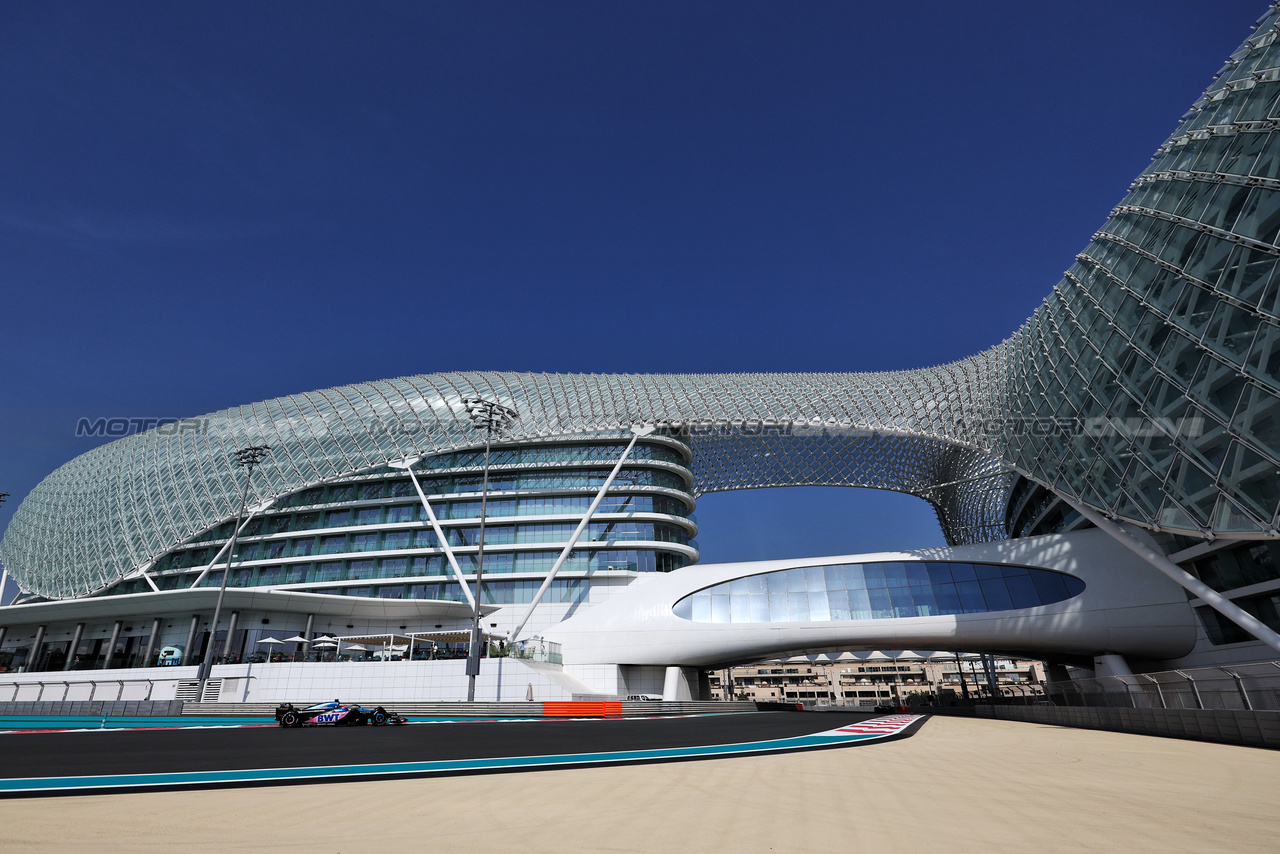 TEST ABU DHABI, Esteban Ocon (FRA) Alpine F1 Team A523.

28.11.2023. Formula 1 Testing, Yas Marina Circuit, Abu Dhabi, Tuesday.

- www.xpbimages.com, EMail: requests@xpbimages.com © Copyright: Moy / XPB Images