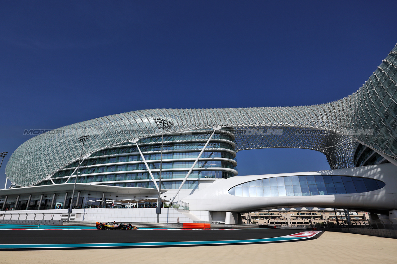 TEST ABU DHABI, Pato O'Ward (MEX) McLaren MCL60 Test Driver.

28.11.2023. Formula 1 Testing, Yas Marina Circuit, Abu Dhabi, Tuesday.

- www.xpbimages.com, EMail: requests@xpbimages.com © Copyright: Moy / XPB Images