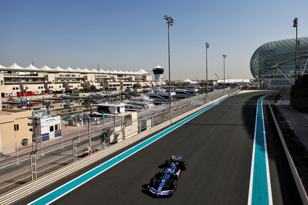 TEST ABU DHABI