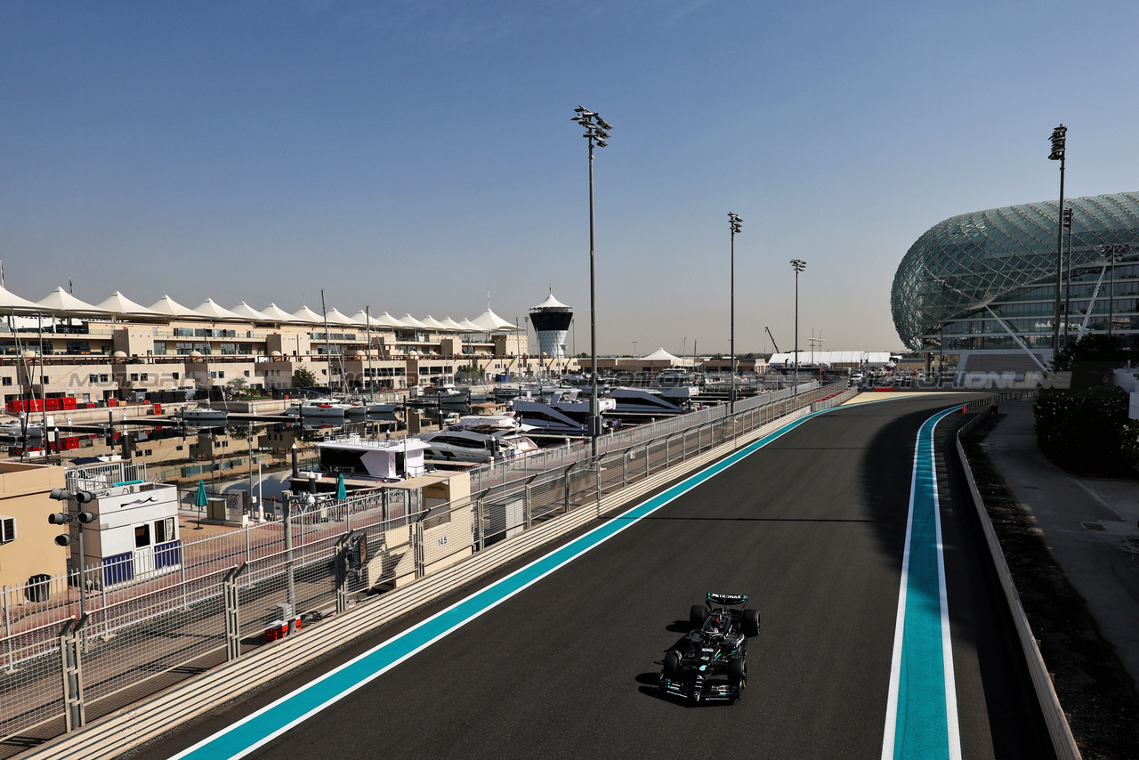 TEST ABU DHABI, Frederik Vesti (DEN) Mercedes AMG F1 W14 Test Driver.

28.11.2023. Formula 1 Testing, Yas Marina Circuit, Abu Dhabi, Tuesday.

- www.xpbimages.com, EMail: requests@xpbimages.com © Copyright: Moy / XPB Images