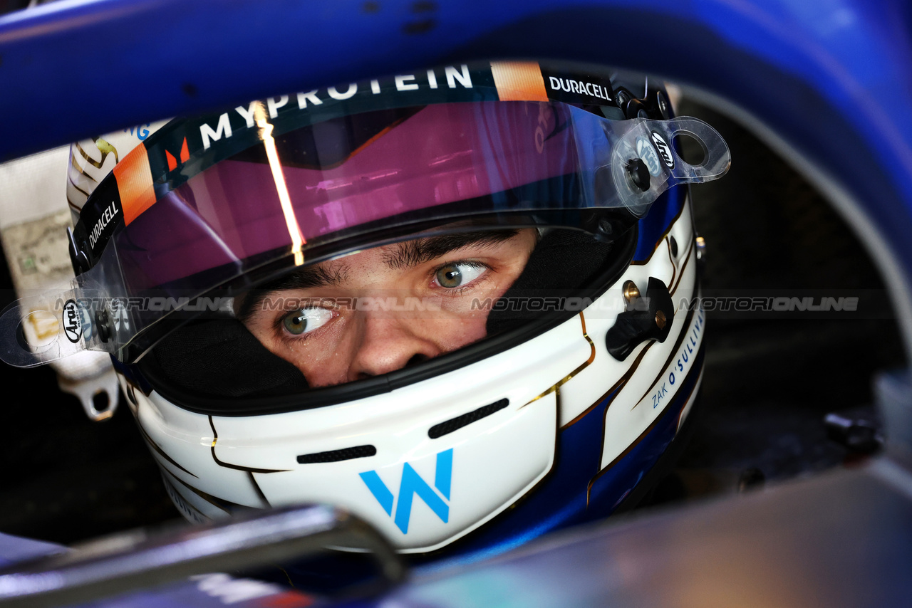 TEST ABU DHABI, Zak O'Sullivan (GBR) Williams Racing FW45 Academy Driver.

28.11.2023. Formula 1 Testing, Yas Marina Circuit, Abu Dhabi, Tuesday.

- www.xpbimages.com, EMail: requests@xpbimages.com © Copyright: Moy / XPB Images