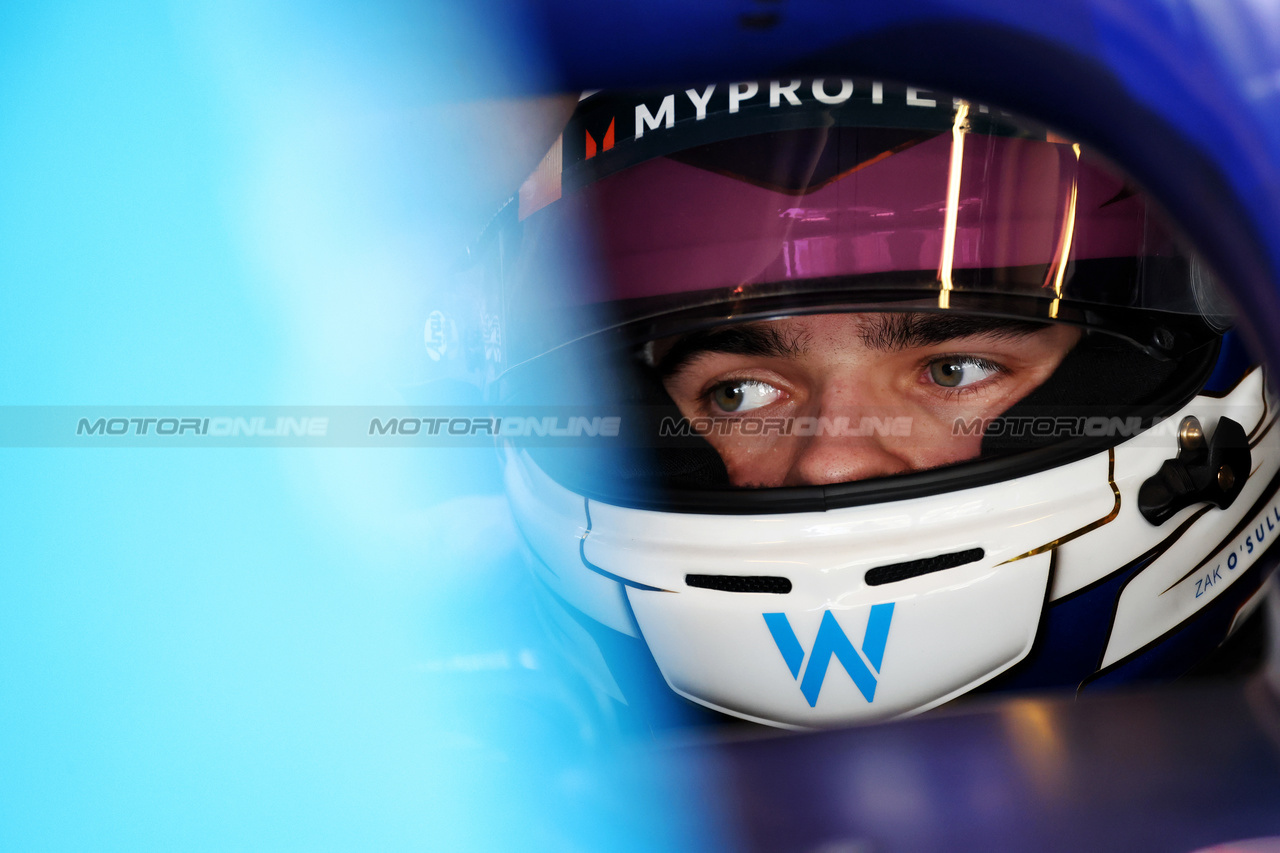 TEST ABU DHABI, Zak O'Sullivan (GBR) Williams Racing FW45 Academy Driver.

28.11.2023. Formula 1 Testing, Yas Marina Circuit, Abu Dhabi, Tuesday.

- www.xpbimages.com, EMail: requests@xpbimages.com © Copyright: Moy / XPB Images