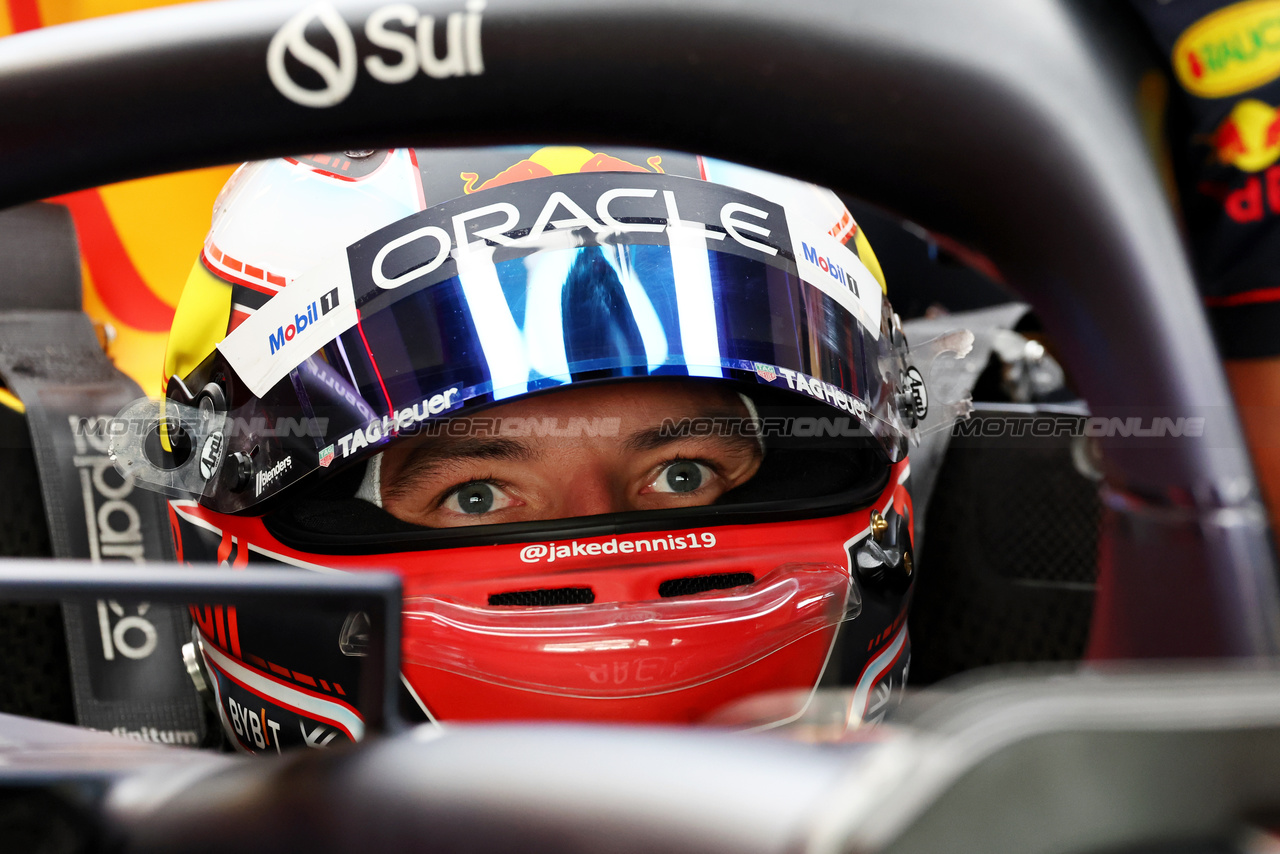 TEST ABU DHABI