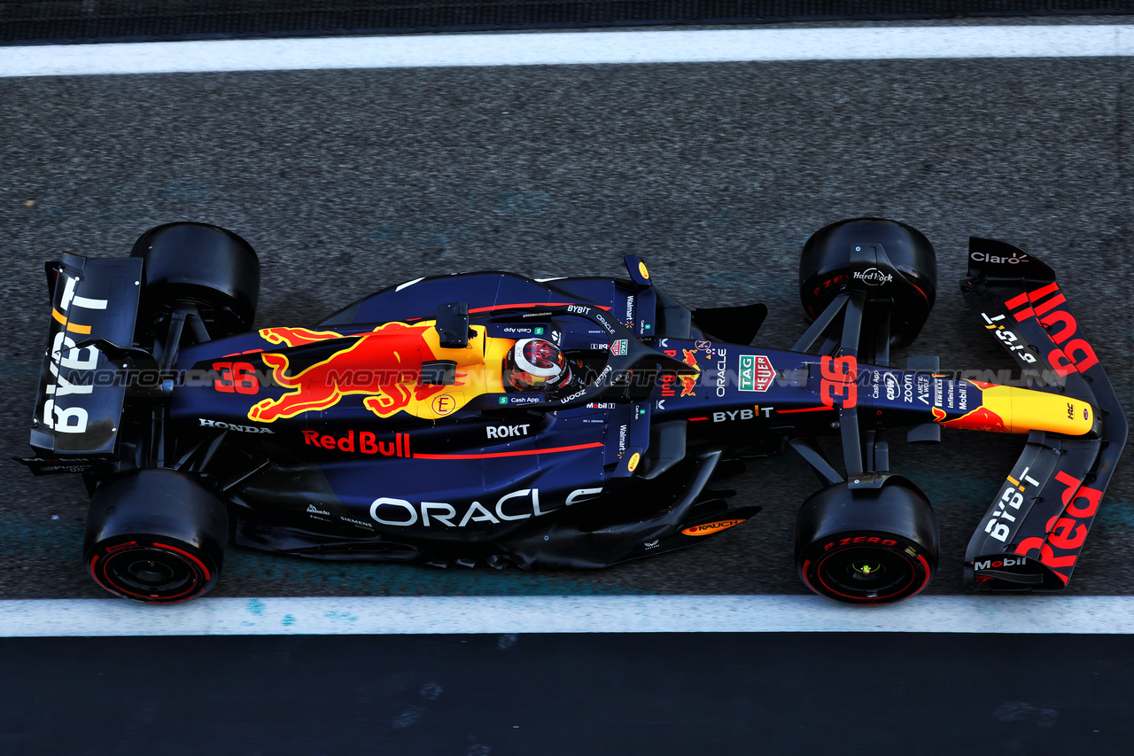 TEST ABU DHABI, Jake Dennis (GBR) Red Bull Racing RB19 Test Driver.

28.11.2023. Formula 1 Testing, Yas Marina Circuit, Abu Dhabi, Tuesday.

- www.xpbimages.com, EMail: requests@xpbimages.com © Copyright: Batchelor / XPB Images