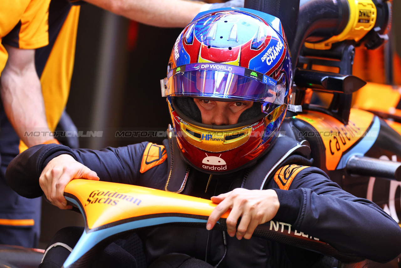 TEST ABU DHABI