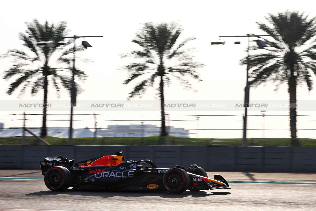 TEST ABU DHABI, Jake Dennis (GBR) Red Bull Racing RB19 Test Driver.

28.11.2023. Formula 1 Testing, Yas Marina Circuit, Abu Dhabi, Tuesday.

- www.xpbimages.com, EMail: requests@xpbimages.com © Copyright: Batchelor / XPB Images