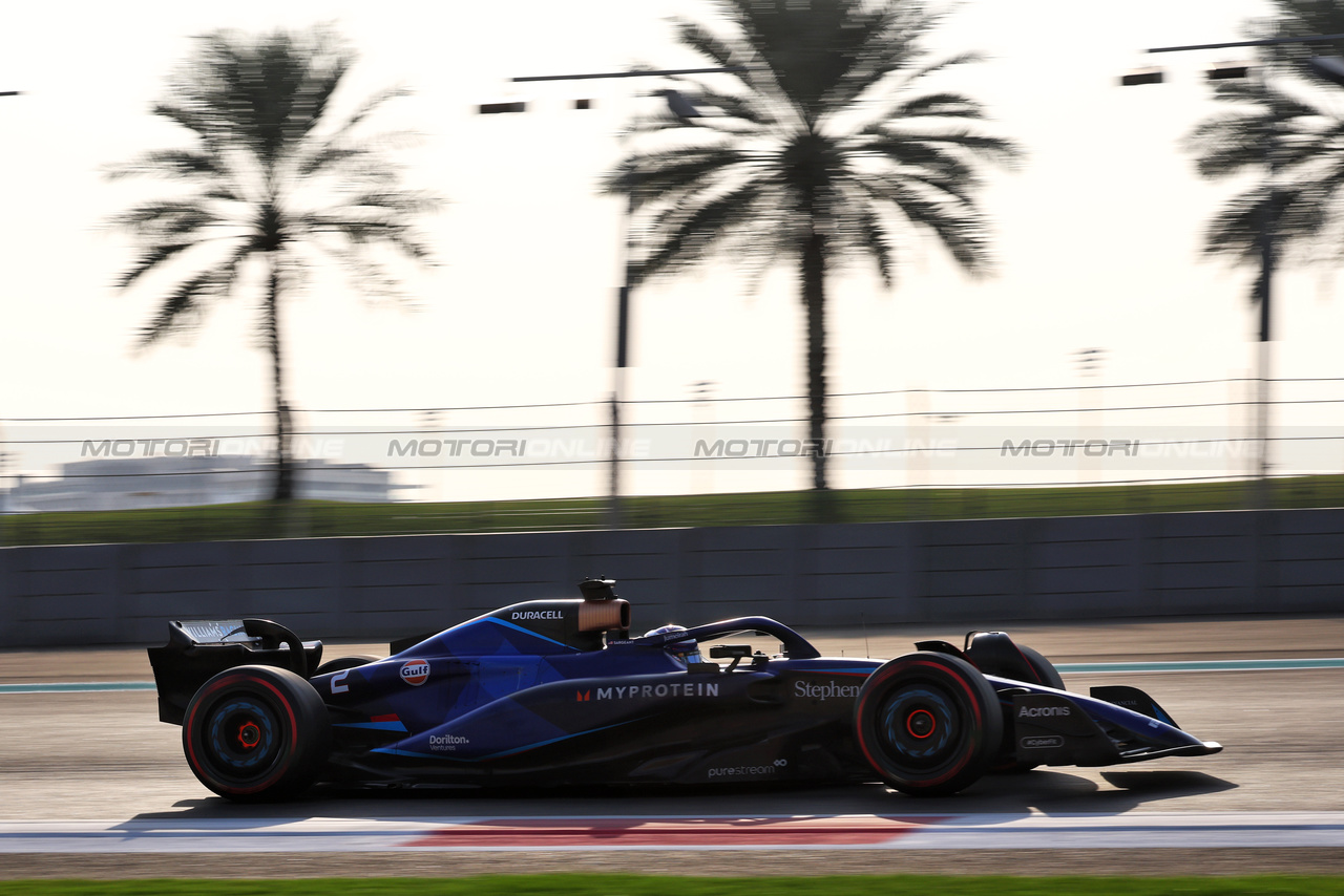 TEST ABU DHABI, Logan Sargeant (USA) Williams Racing FW45.

28.11.2023. Formula 1 Testing, Yas Marina Circuit, Abu Dhabi, Tuesday.

- www.xpbimages.com, EMail: requests@xpbimages.com © Copyright: Batchelor / XPB Images