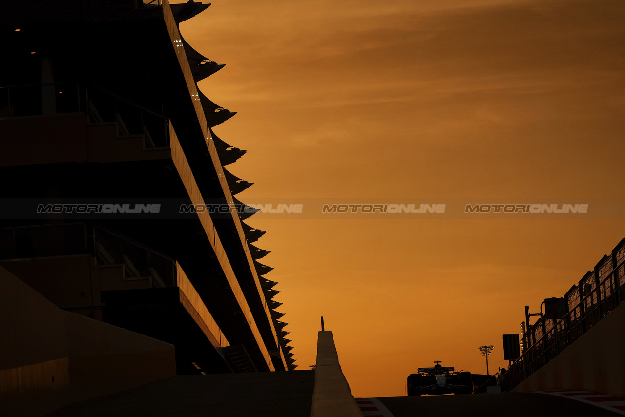 TEST ABU DHABI, Jack Doohan (AUS) Alpine F1 Team A523 Reserve Driver.

28.11.2023. Formula 1 Testing, Yas Marina Circuit, Abu Dhabi, Tuesday.

- www.xpbimages.com, EMail: requests@xpbimages.com © Copyright: Batchelor / XPB Images