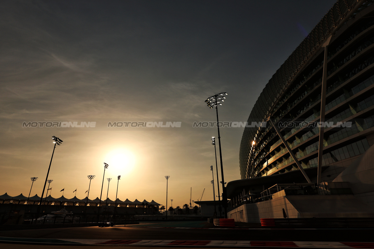 TEST ABU DHABI