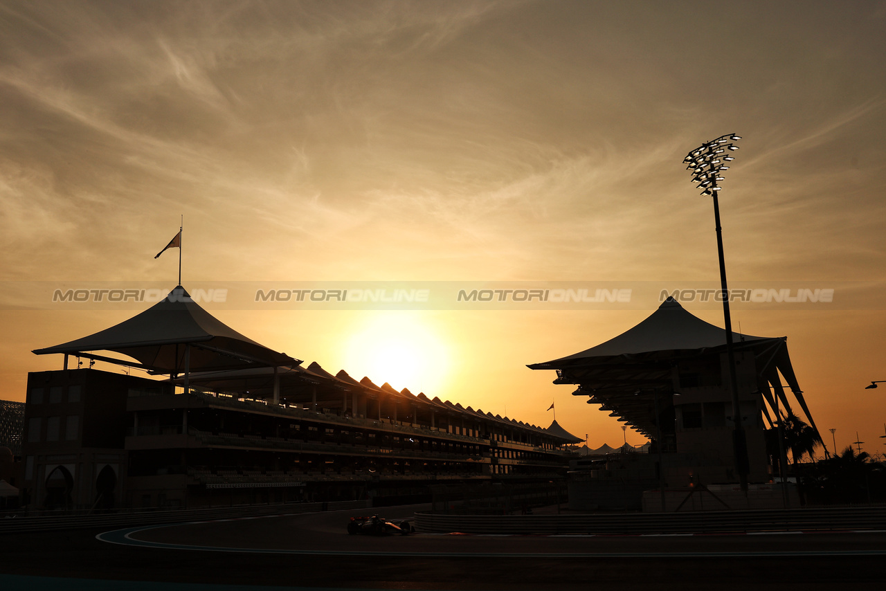 TEST ABU DHABI, Pato O'Ward (MEX) McLaren MCL60 Test Driver.

28.11.2023. Formula 1 Testing, Yas Marina Circuit, Abu Dhabi, Tuesday.

- www.xpbimages.com, EMail: requests@xpbimages.com © Copyright: Moy / XPB Images