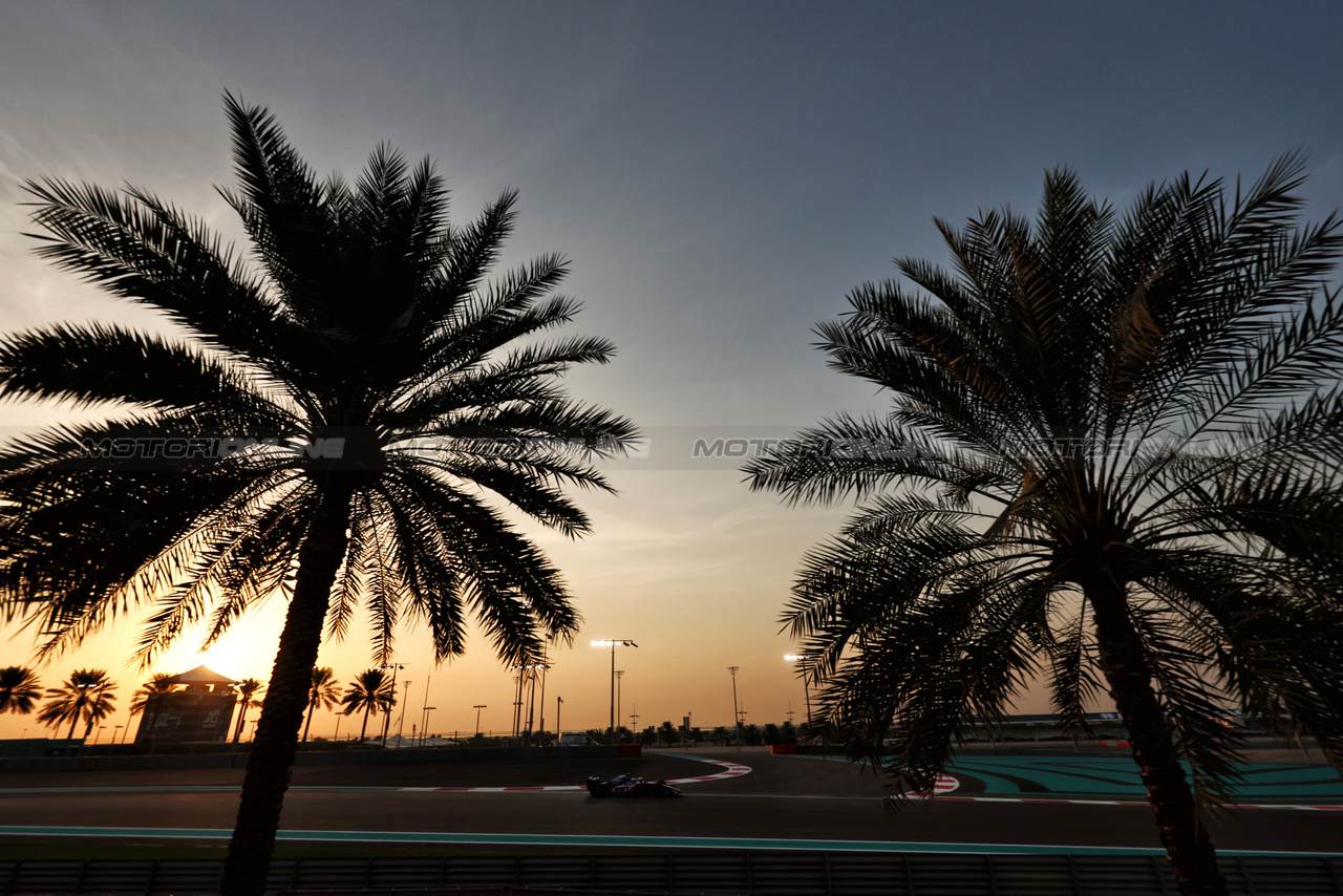 TEST ABU DHABI