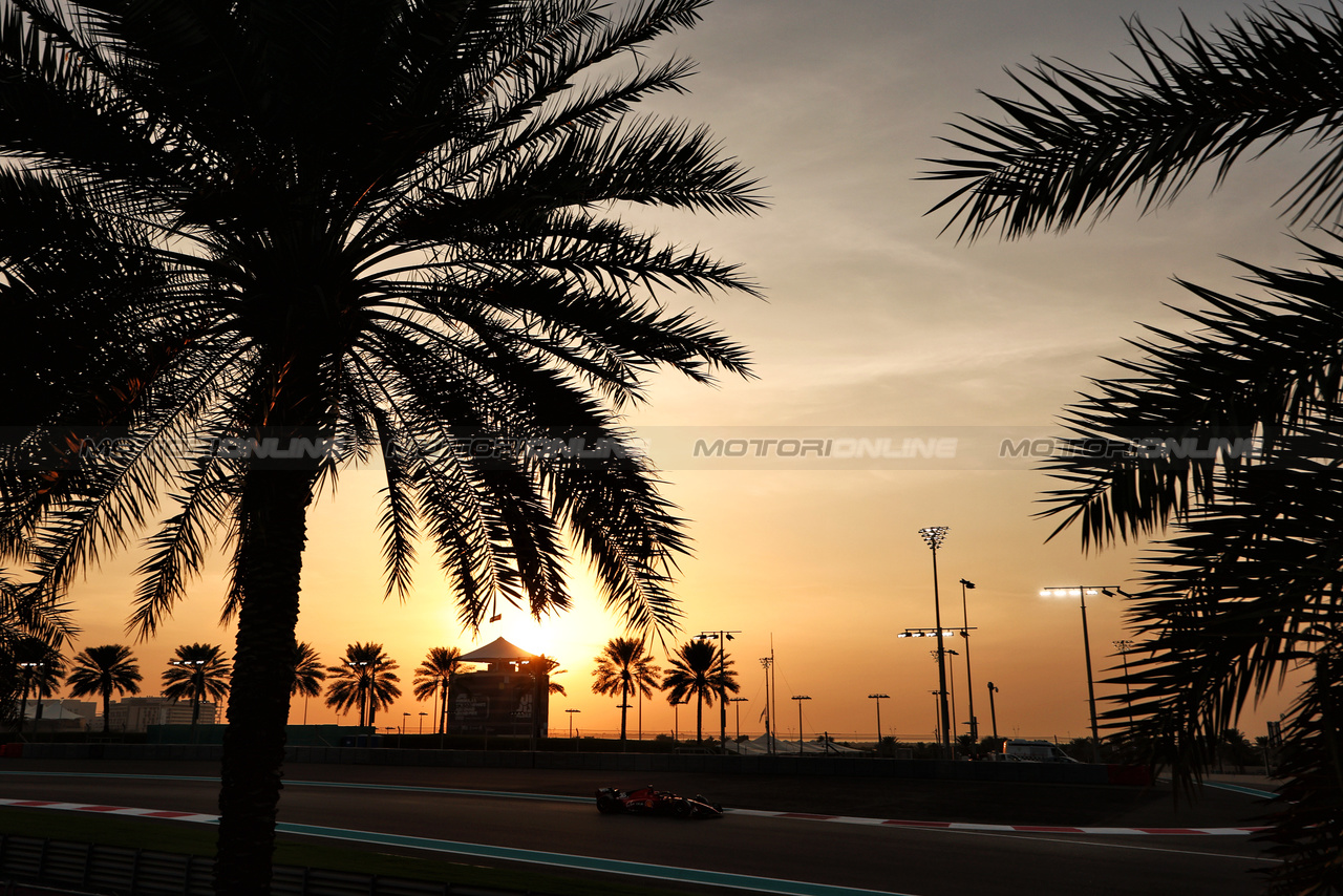 TEST ABU DHABI, Charles Leclerc (MON) Ferrari SF-23.

28.11.2023. Formula 1 Testing, Yas Marina Circuit, Abu Dhabi, Tuesday.

- www.xpbimages.com, EMail: requests@xpbimages.com © Copyright: Moy / XPB Images