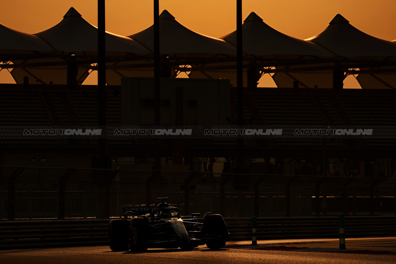 TEST ABU DHABI, Frederik Vesti (DEN) Mercedes AMG F1 W14 Test Driver.

28.11.2023. Formula 1 Testing, Yas Marina Circuit, Abu Dhabi, Tuesday.

- www.xpbimages.com, EMail: requests@xpbimages.com © Copyright: Moy / XPB Images