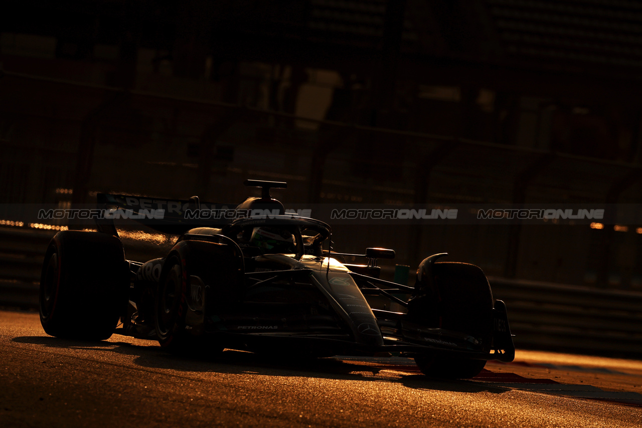 TEST ABU DHABI, Frederik Vesti (DEN) Mercedes AMG F1 W14 Test Driver.

28.11.2023. Formula 1 Testing, Yas Marina Circuit, Abu Dhabi, Tuesday.

- www.xpbimages.com, EMail: requests@xpbimages.com © Copyright: Moy / XPB Images