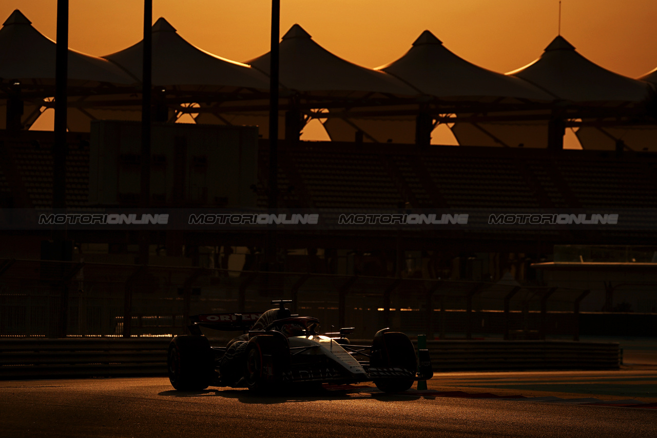 TEST ABU DHABI, Frederik Vesti (DEN) Mercedes AMG F1 W14 Test Driver.

28.11.2023. Formula 1 Testing, Yas Marina Circuit, Abu Dhabi, Tuesday.

- www.xpbimages.com, EMail: requests@xpbimages.com © Copyright: Moy / XPB Images