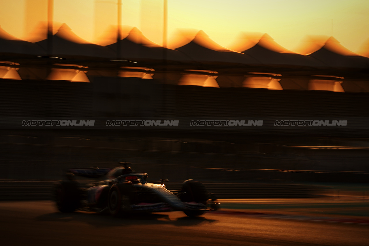 TEST ABU DHABI, Esteban Ocon (FRA) Alpine F1 Team A523.

28.11.2023. Formula 1 Testing, Yas Marina Circuit, Abu Dhabi, Tuesday.

- www.xpbimages.com, EMail: requests@xpbimages.com © Copyright: Moy / XPB Images