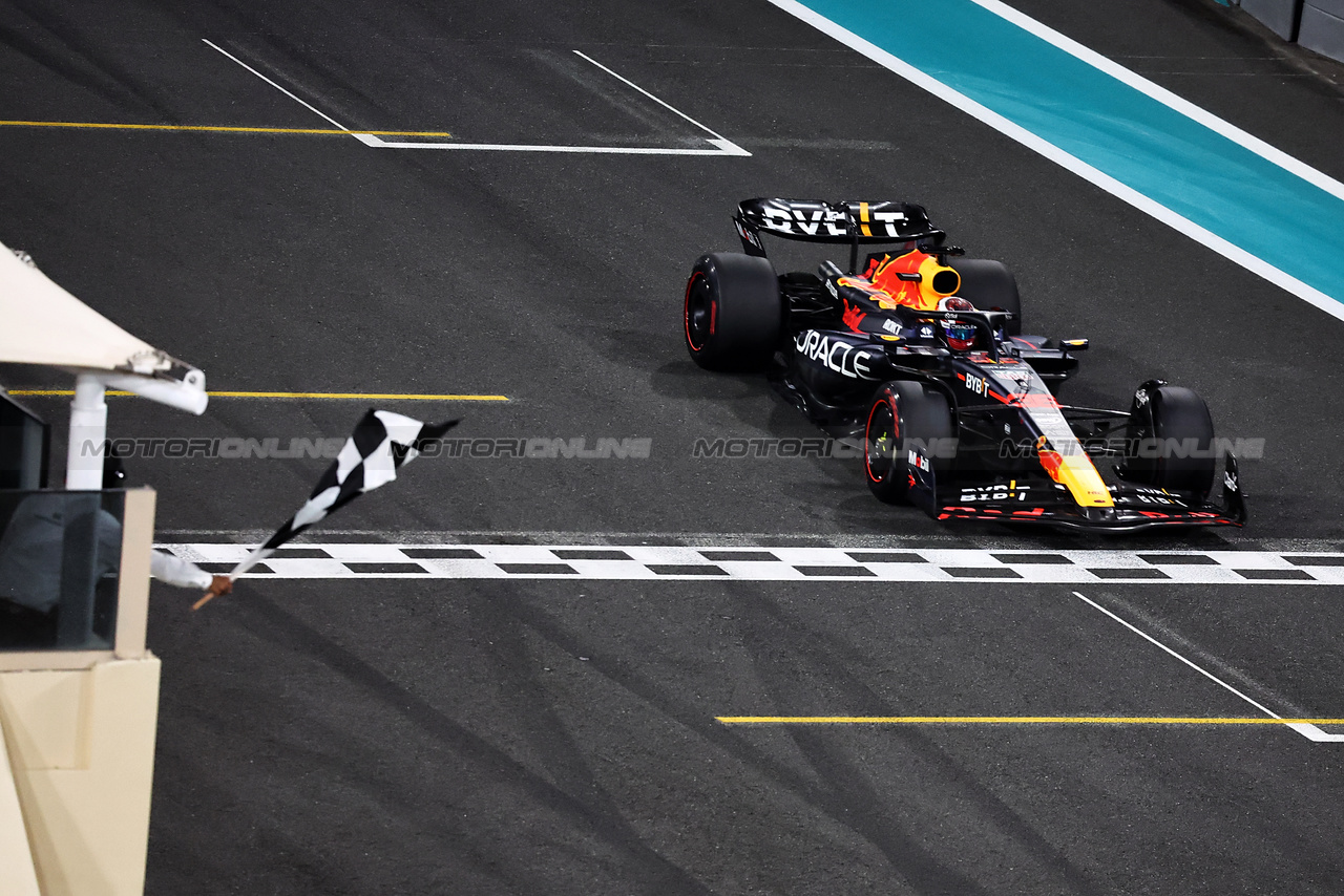 TEST ABU DHABI
