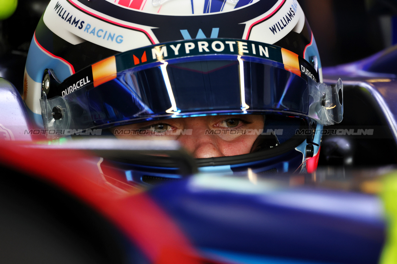 TEST ABU DHABI
